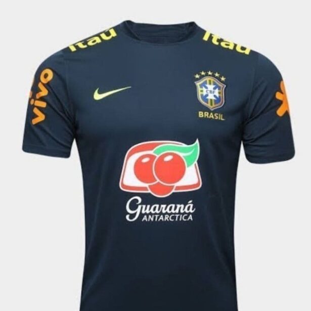 Camisa Futebol Seleção Brasileira - Modelo Treino Copa 2002
