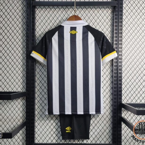 Miniatura de Kit Infantil Camisa e Shorts Futebol Santos – Visitante