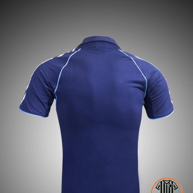 Miniatura de Camisa Futebol Real Madrid – Modelo Retrô 2006