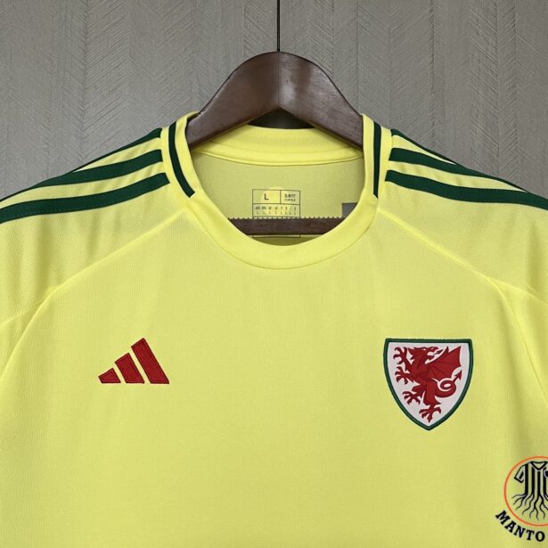 Miniatura de Camisa Futebol Seleção da País de Gales – Modelo 2025