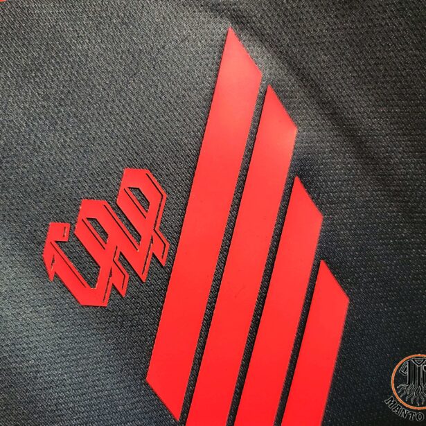 Miniatura de Camisa Futebol Atlético Paranaense – Modelo Manga Longa 2024