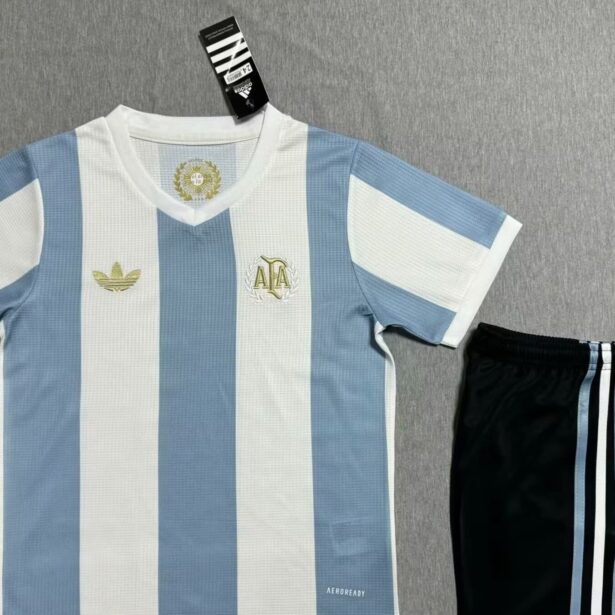 Kit Infantil Camisa e Shorts Futebol Argentina - Retrô 2025