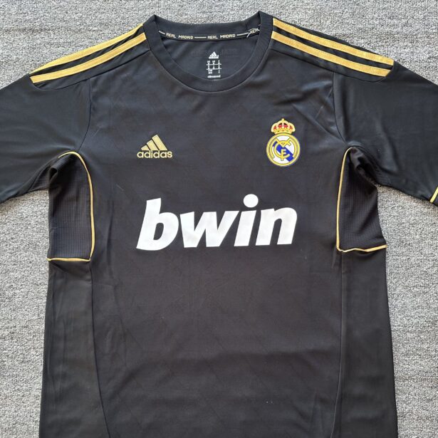 Camisa Futebol Real Madrid - Modelo Retrô 2012